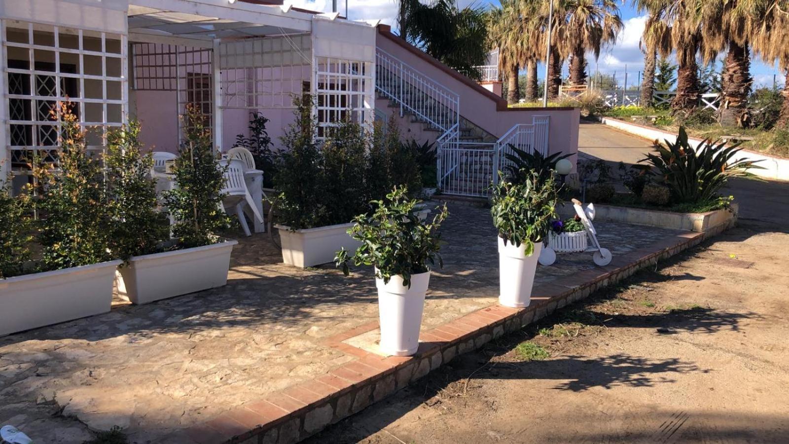 Milicia Apartment Mandra Capreria Exterior photo